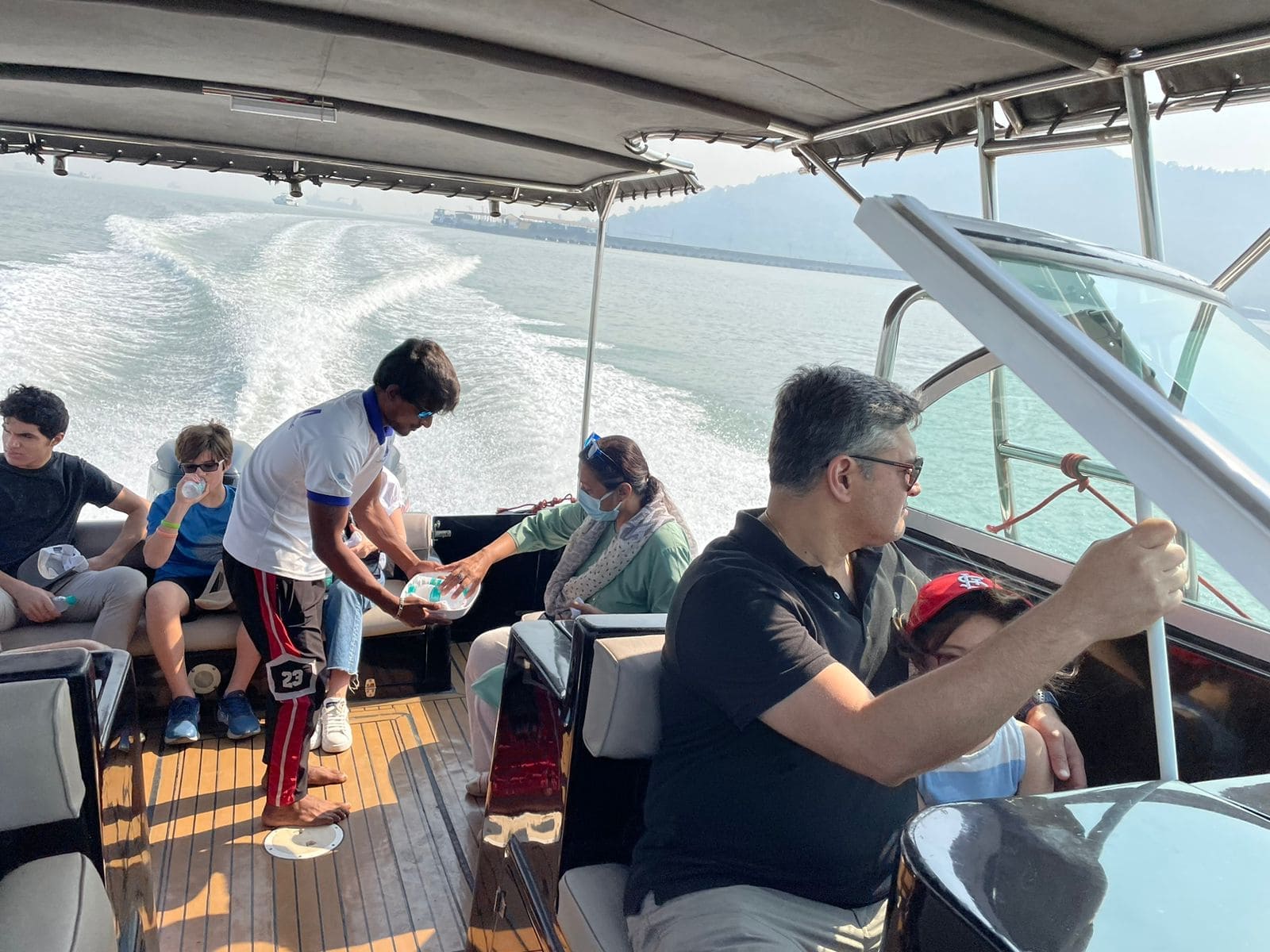 Elephanta Caves Speedboat Group Tour from Mumbai | Elephanta Island Experience - Image 2